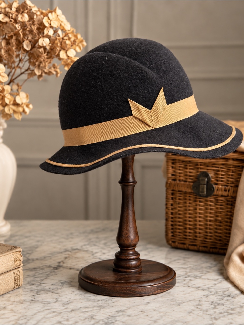 Anita Pineault Vintage Black & Tan Wool Cloche Hat
